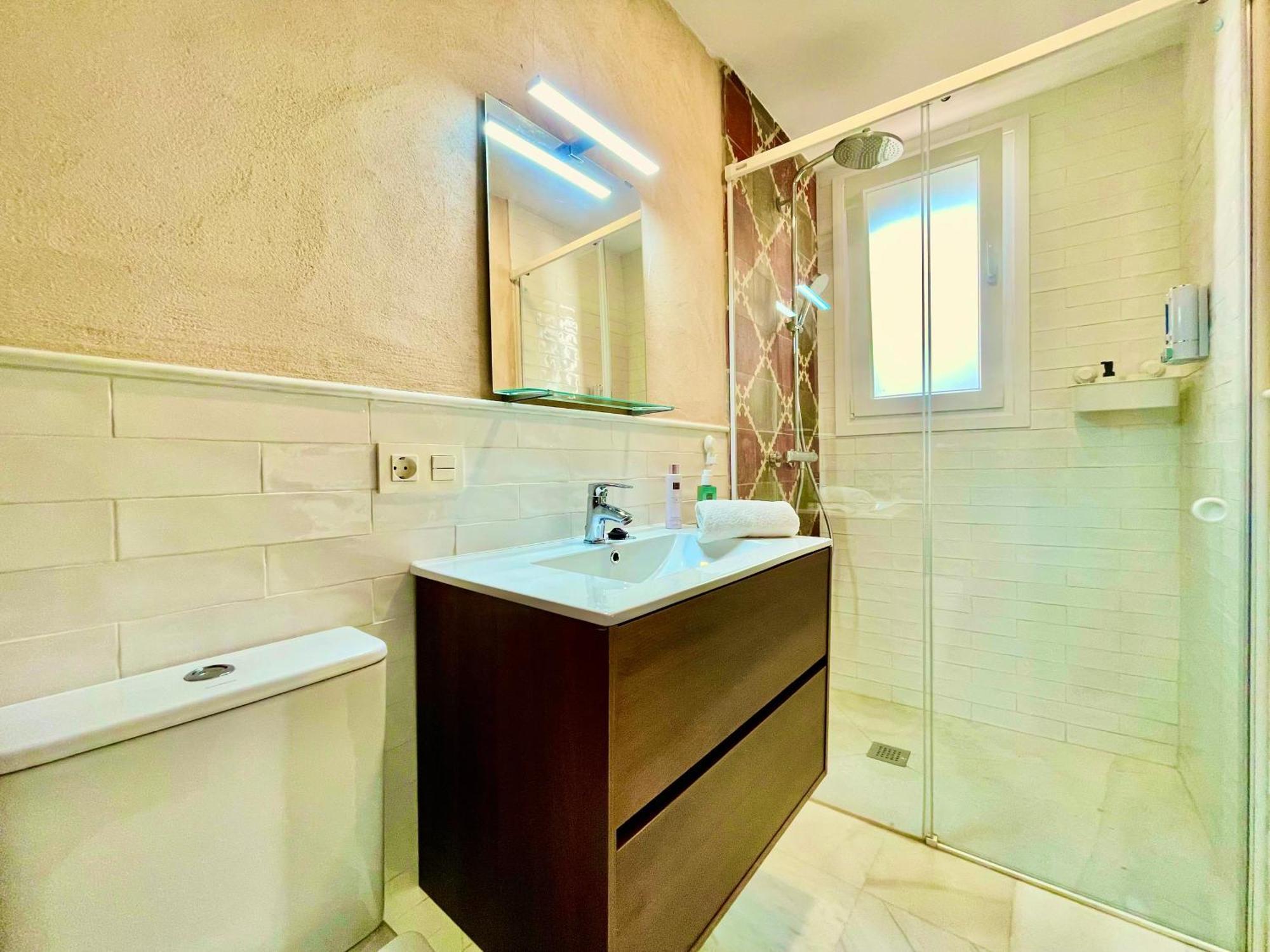 Click Triana Apartment Sevilla Exteriör bild