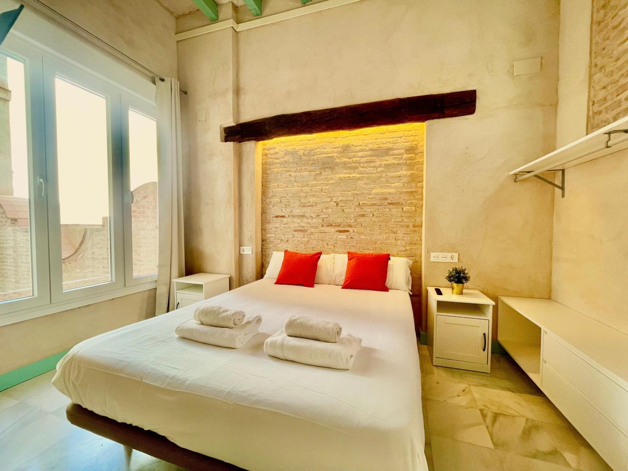 Click Triana Apartment Sevilla Exteriör bild