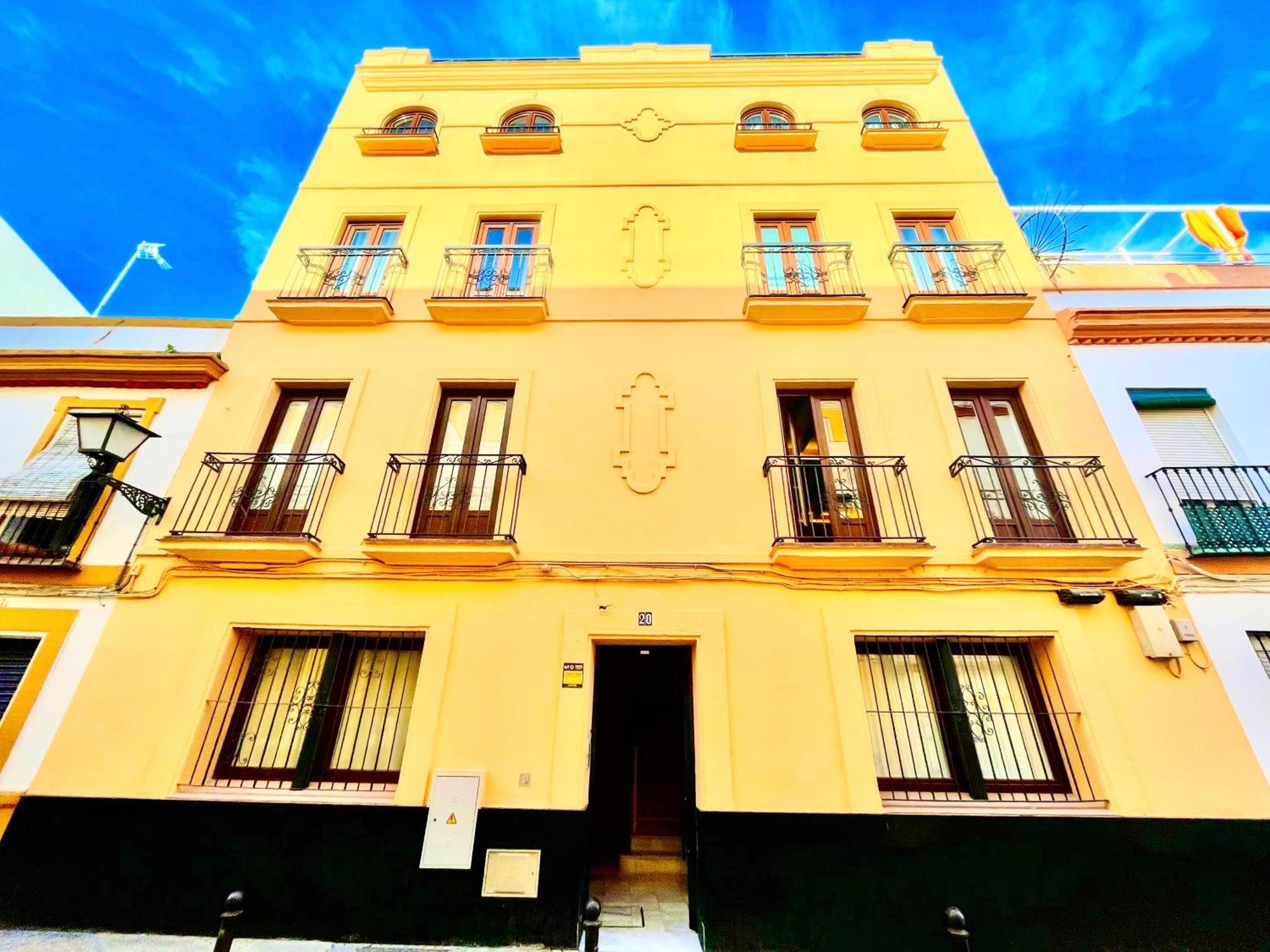 Click Triana Apartment Sevilla Exteriör bild